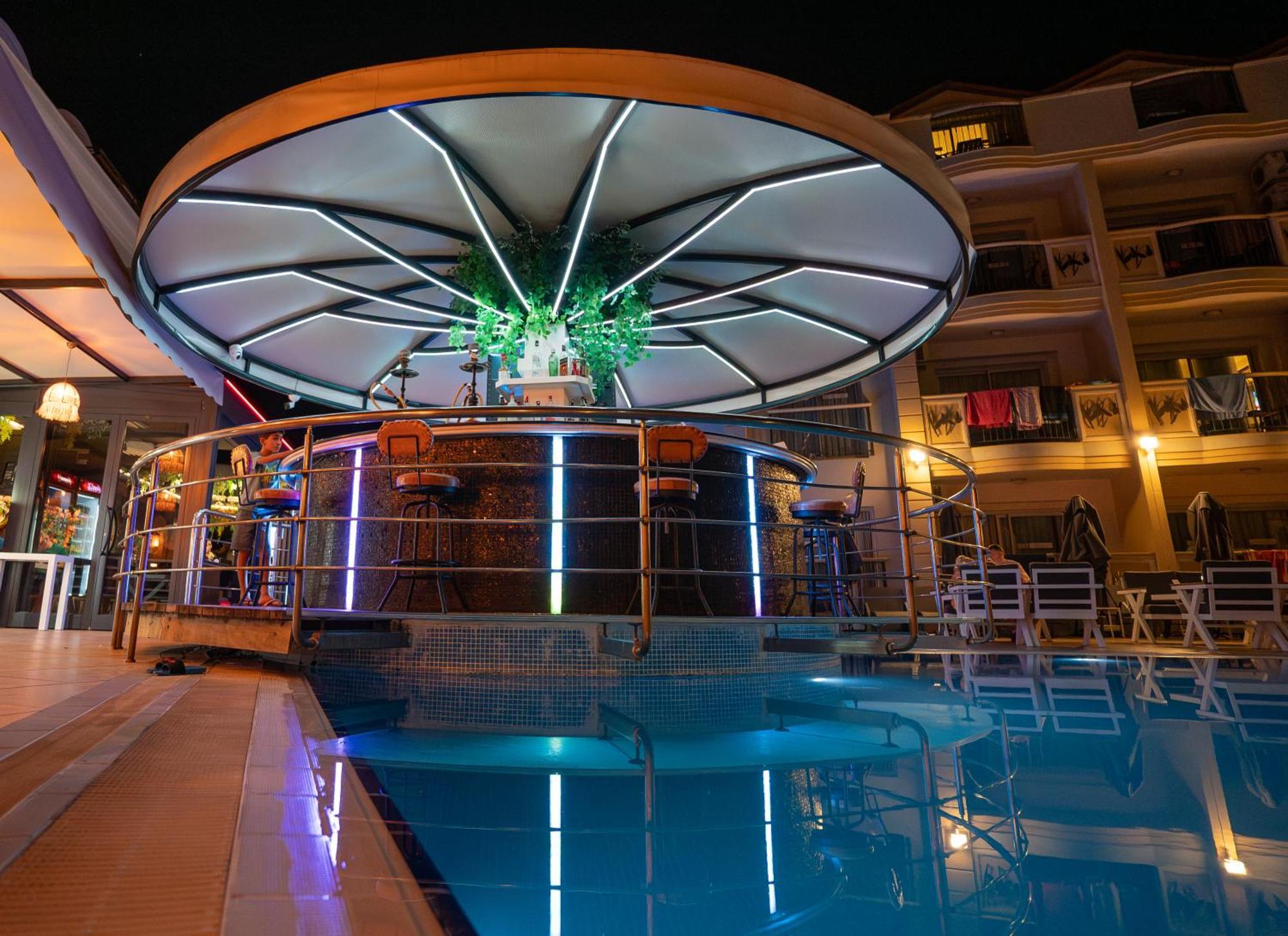 Club Karakas Apart Otel Marmaris Exterior photo