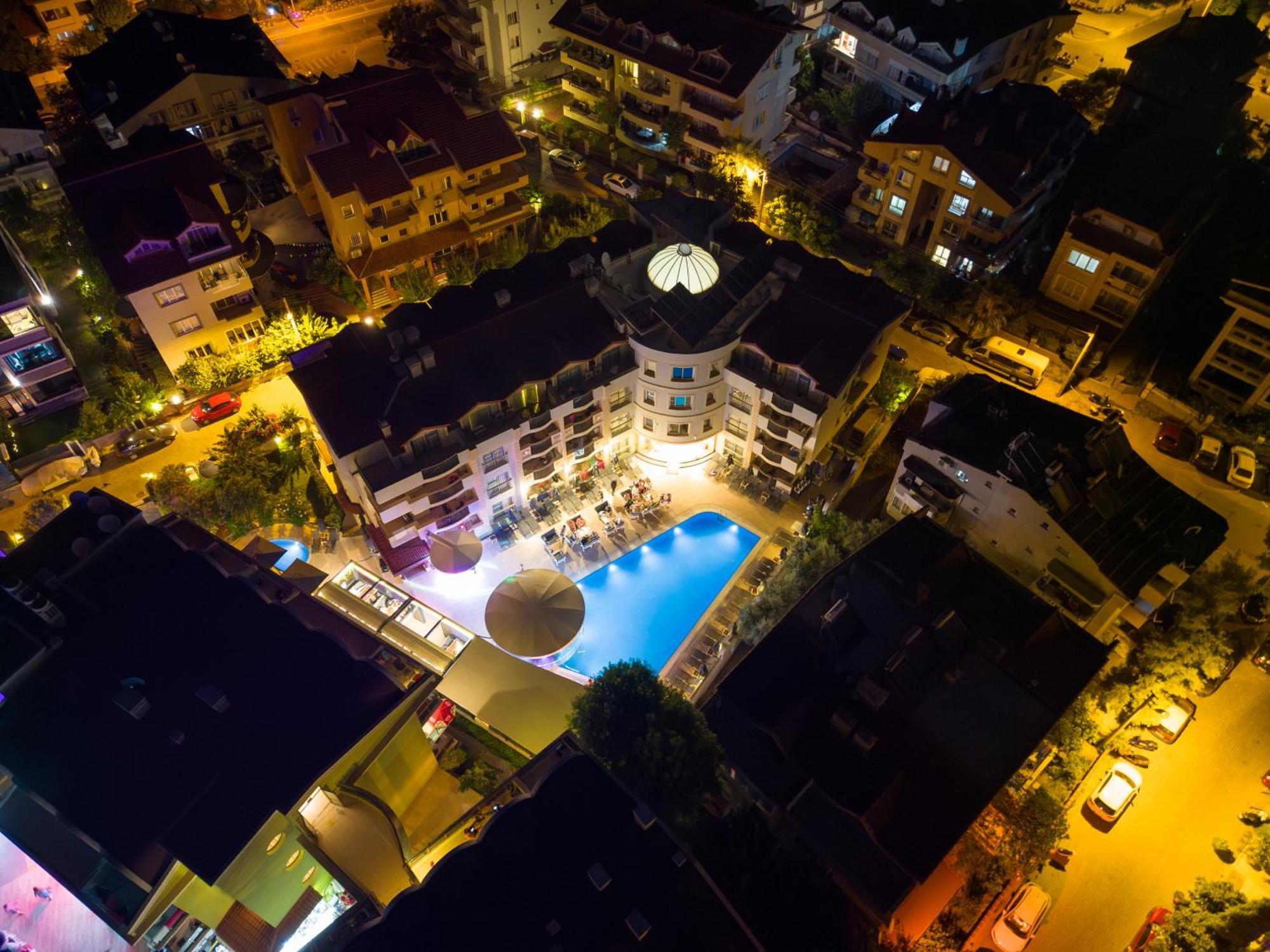 Club Karakas Apart Otel Marmaris Exterior photo