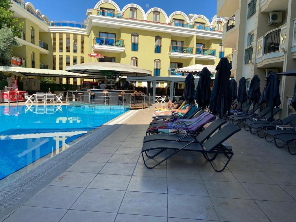 Club Karakas Apart Otel Marmaris Exterior photo
