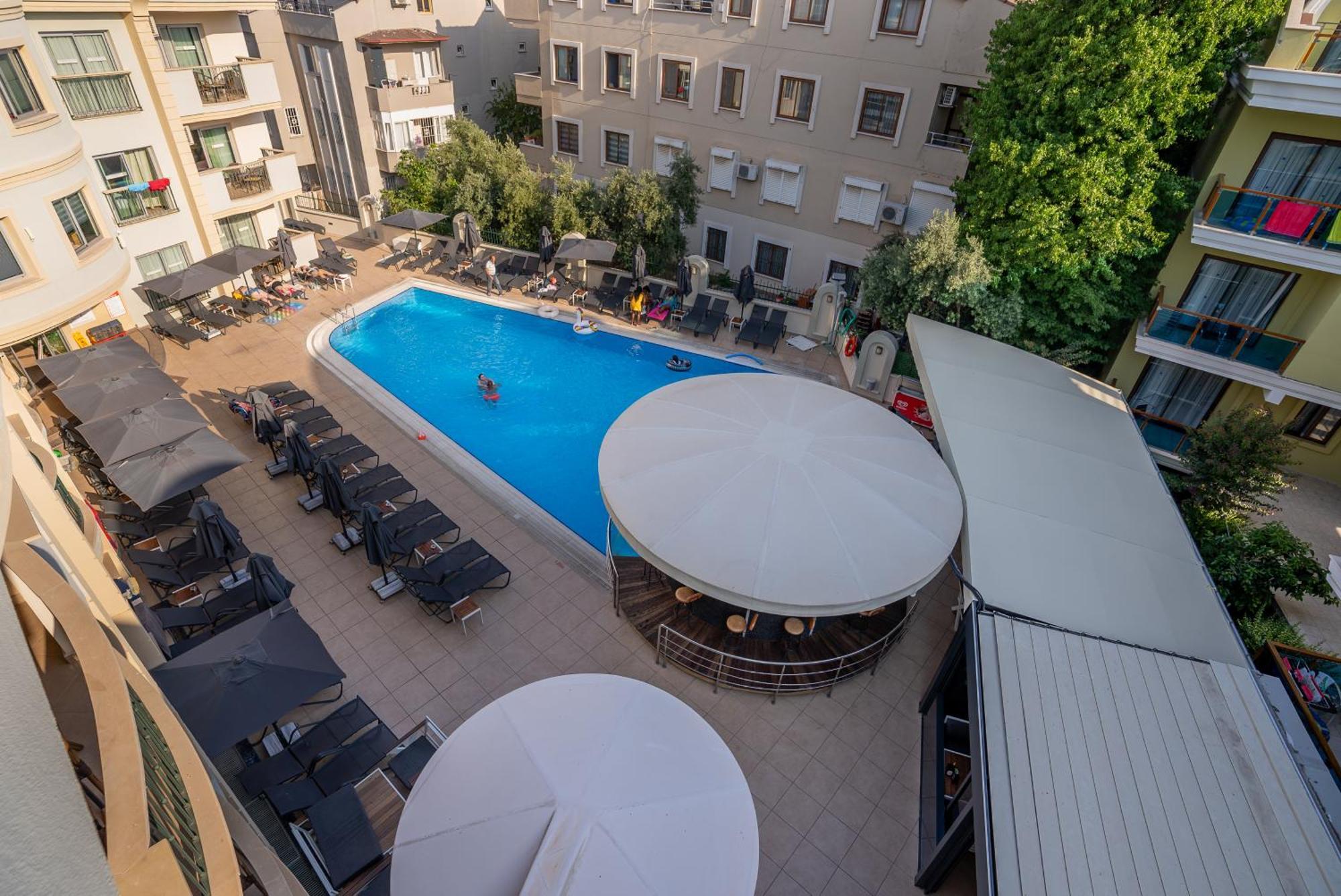 Club Karakas Apart Otel Marmaris Exterior photo
