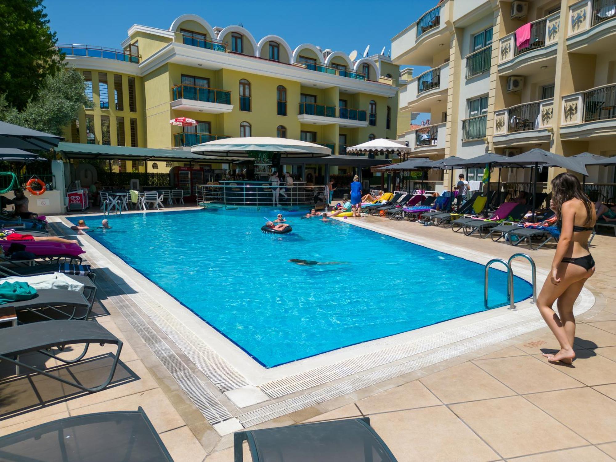 Club Karakas Apart Otel Marmaris Exterior photo
