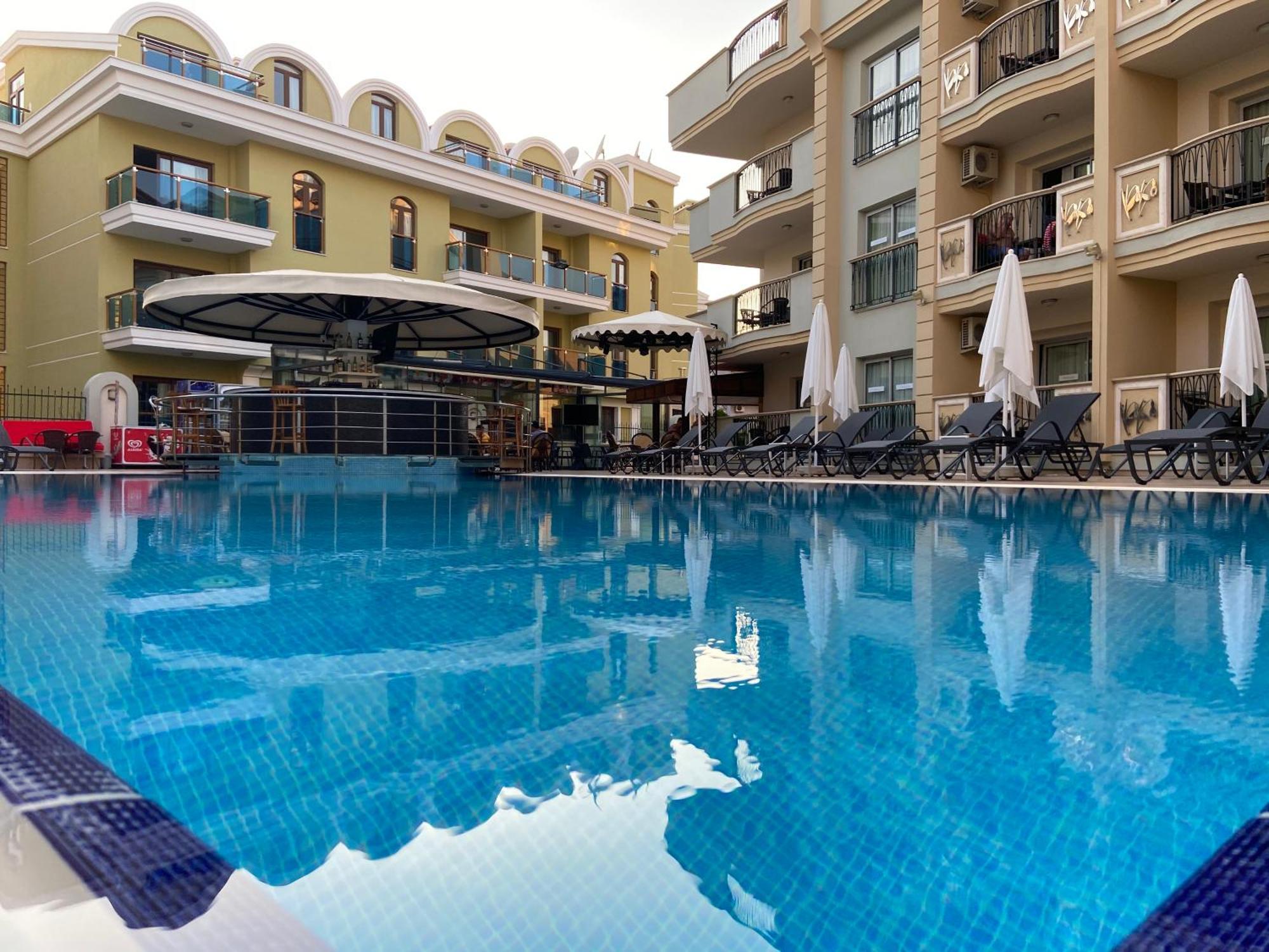 Club Karakas Apart Otel Marmaris Exterior photo